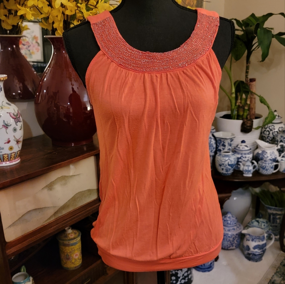 The Limited Coral Round-Neck Tank with Sequin Necklace Collar M